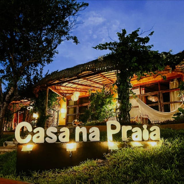 Tour: Transfer to Tofo Beach in Mozambique | CLARDIA Tours