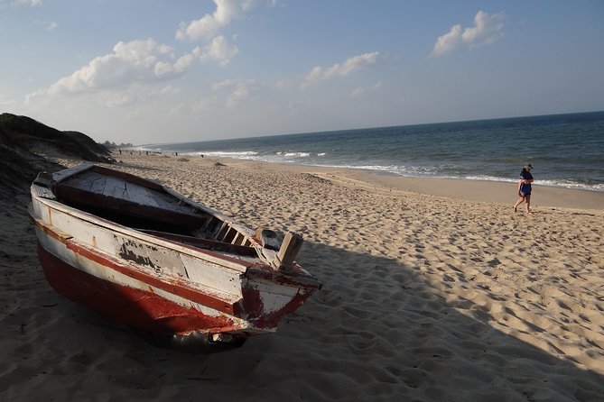 Tour: Full-Day Transfer from Maputo to Macaneta5