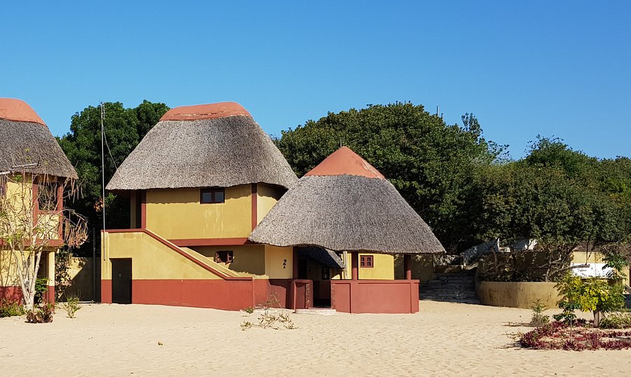 Tour: Full-Day Transfer from Maputo to Macaneta7