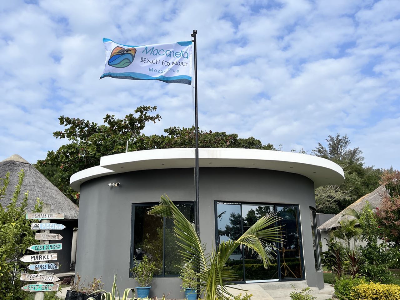 Tour: Full-Day Transfer from Maputo to Macaneta6